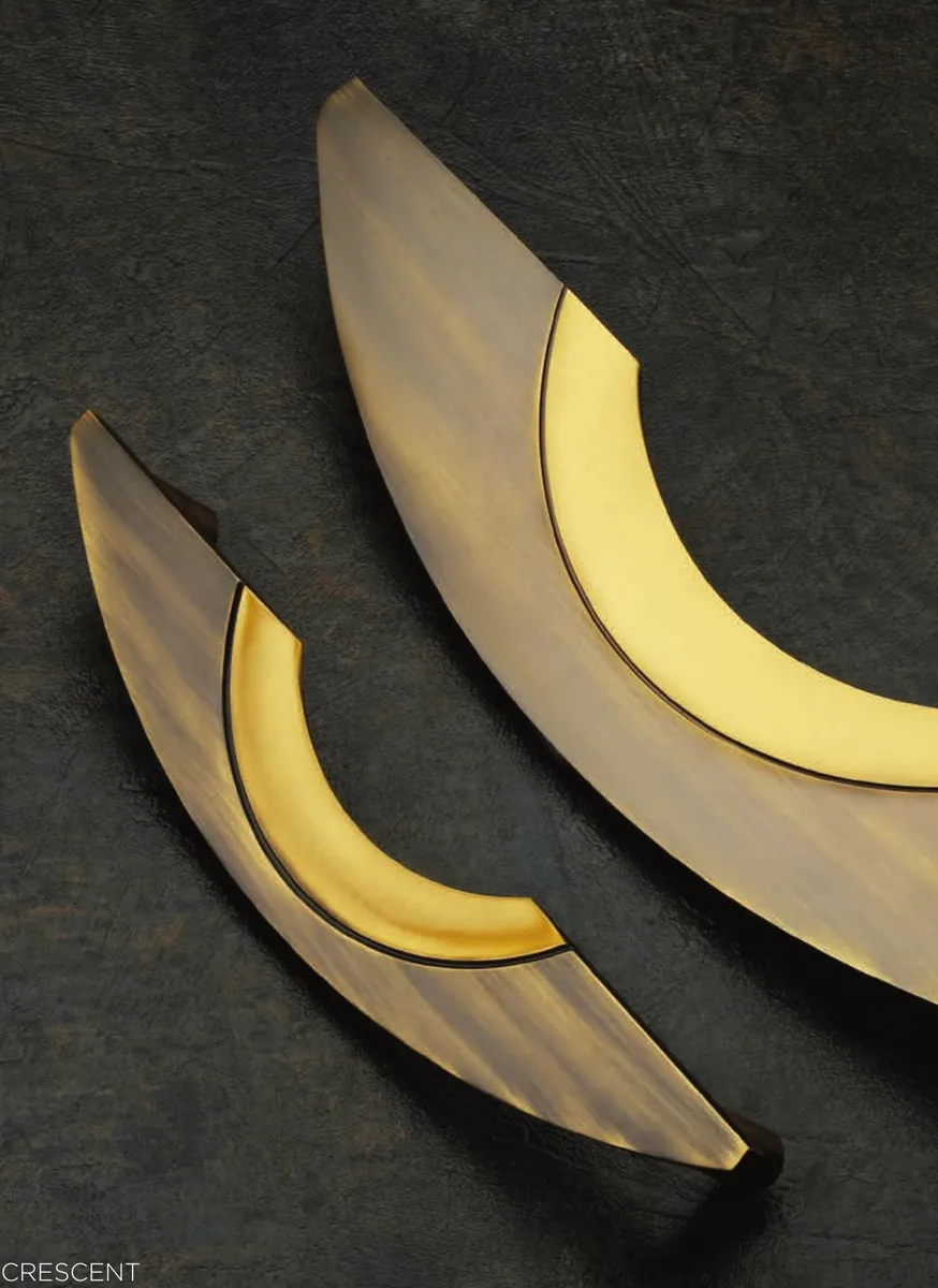 Crescent main door handle